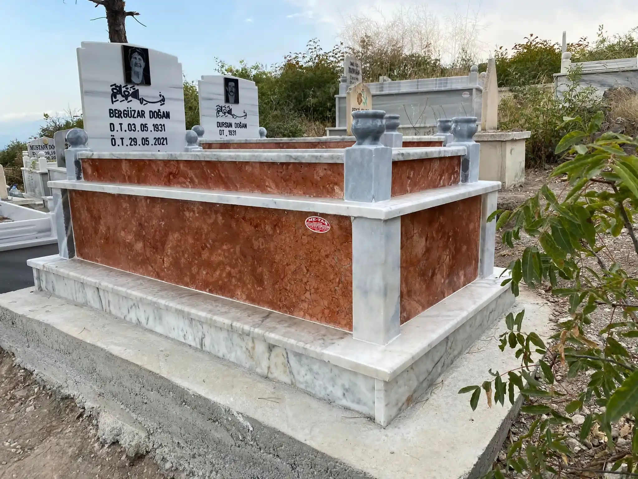 Beyaz mermer Niksar Mezar modeli - Metaş Mermer